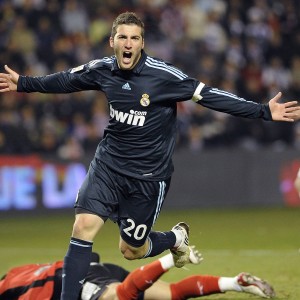 在线体育博彩-曼联新星闪耀，巴黎主帅惊叹，这小子挡不住！曼联新星闪耀引巴黎主帅惊叹，这小子挡不住！